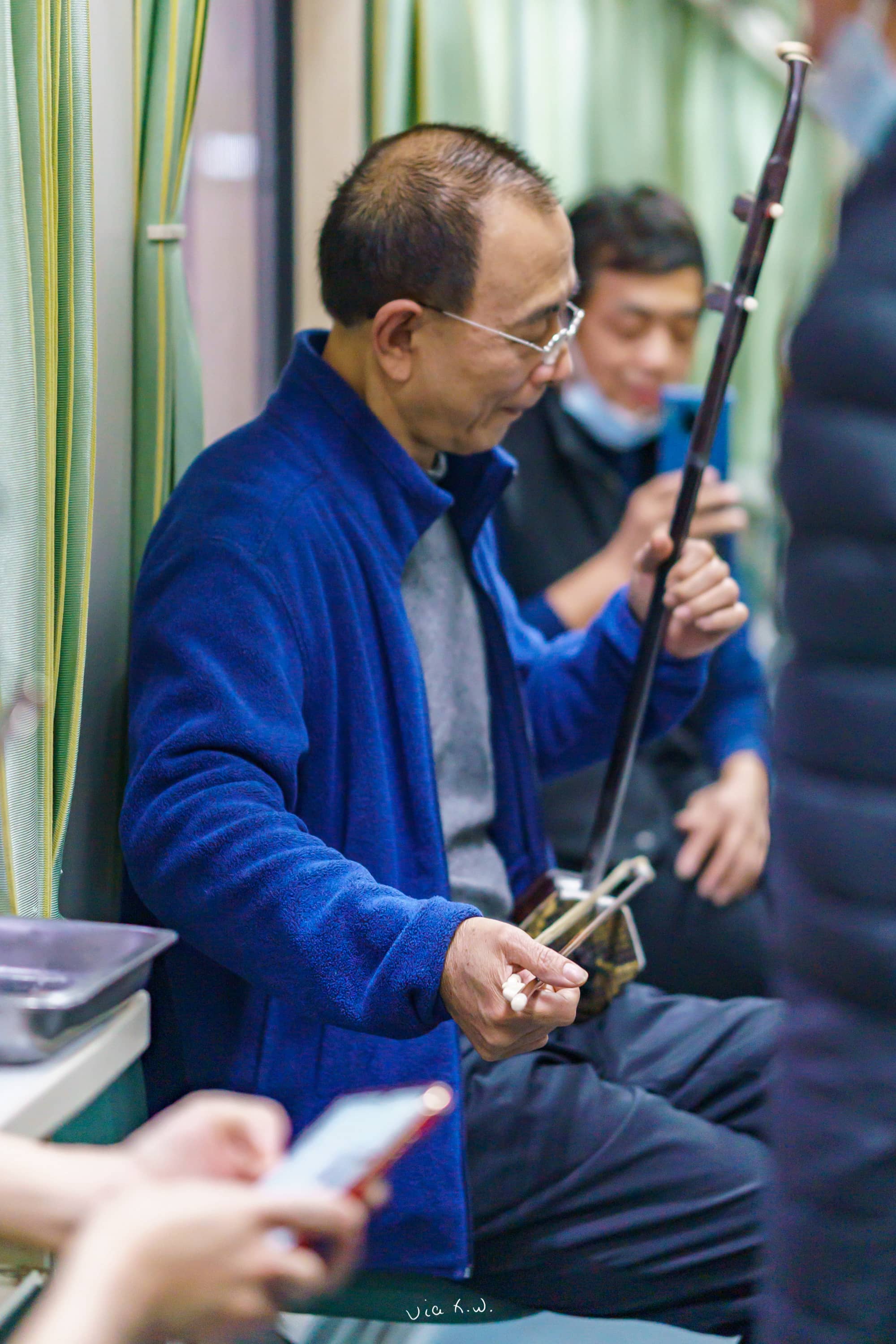 「卖艺」